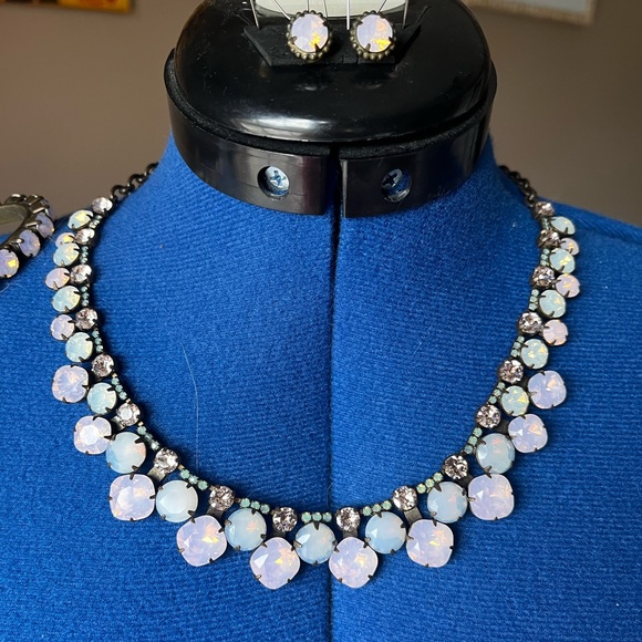 SOLD Light pink Sorrelli Set - Picture 3 of 12